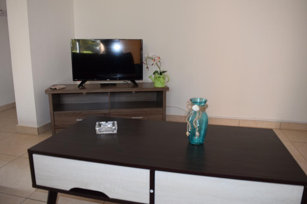 Diana Apartment Paphos Exterior foto