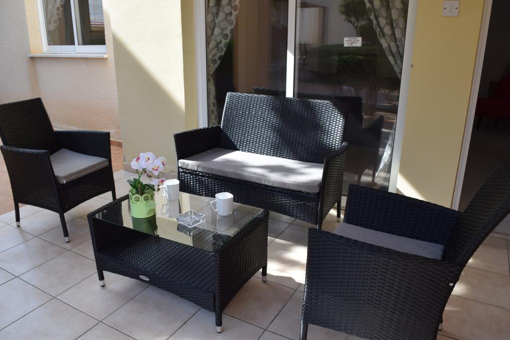 Diana Apartment Paphos Exterior foto