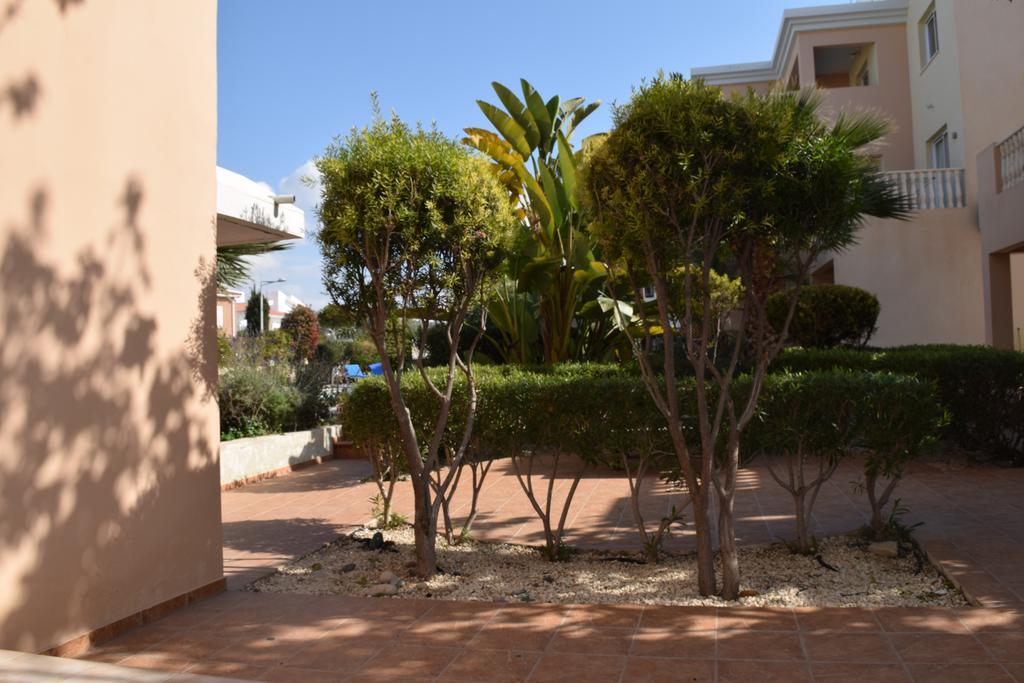 Diana Apartment Paphos Exterior foto