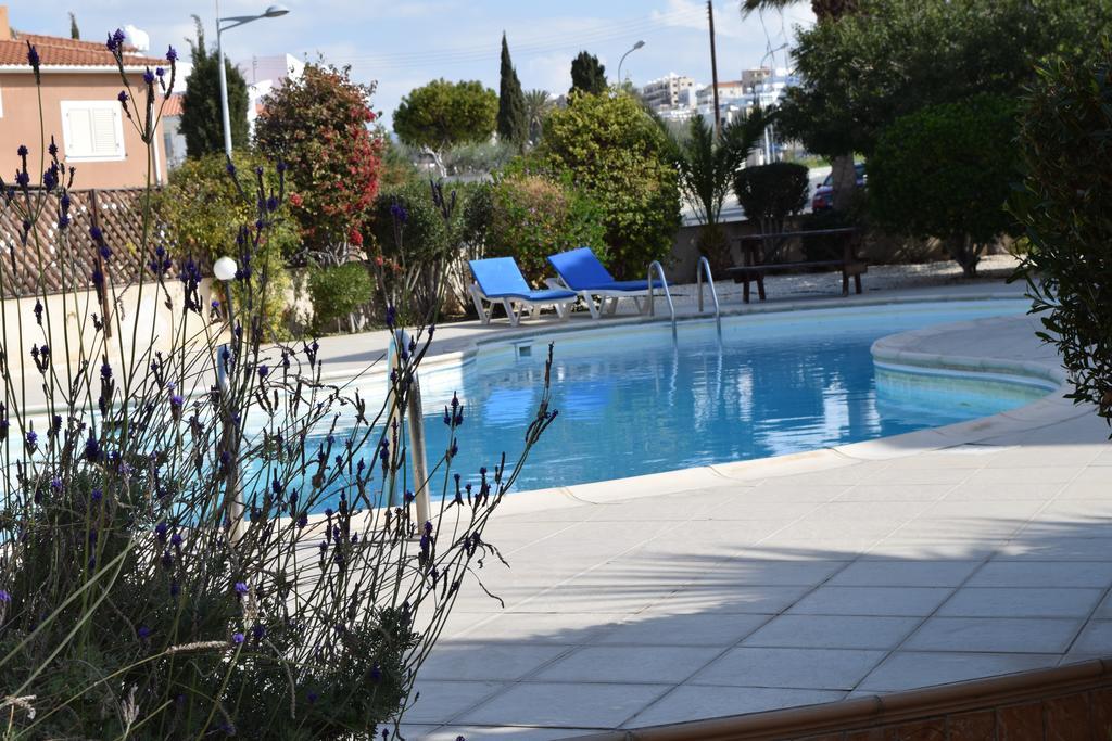 Diana Apartment Paphos Exterior foto